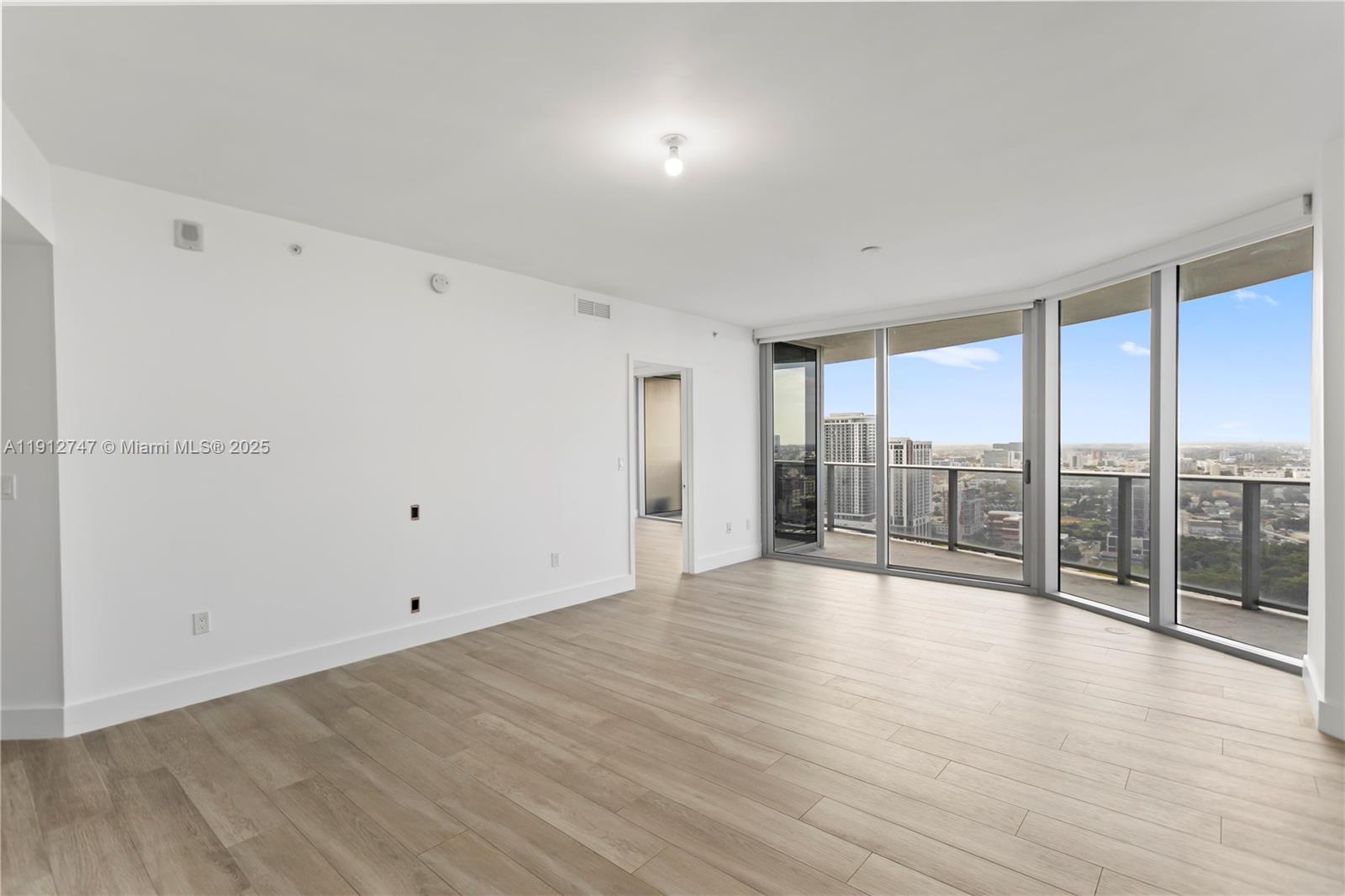 ARIA ON THE BAY CONDO - Residential