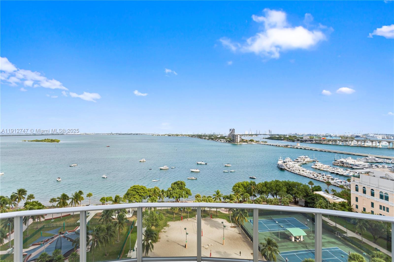 ARIA ON THE BAY CONDO - Residential