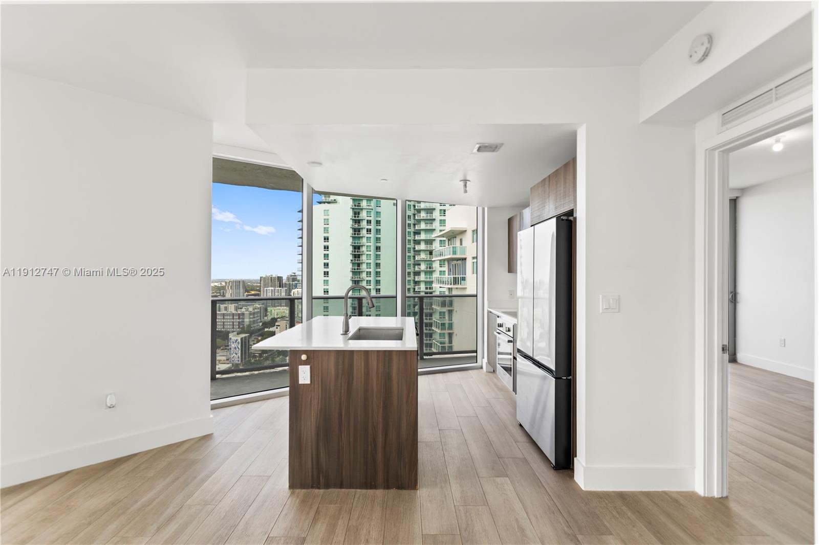 ARIA ON THE BAY CONDO - Residential