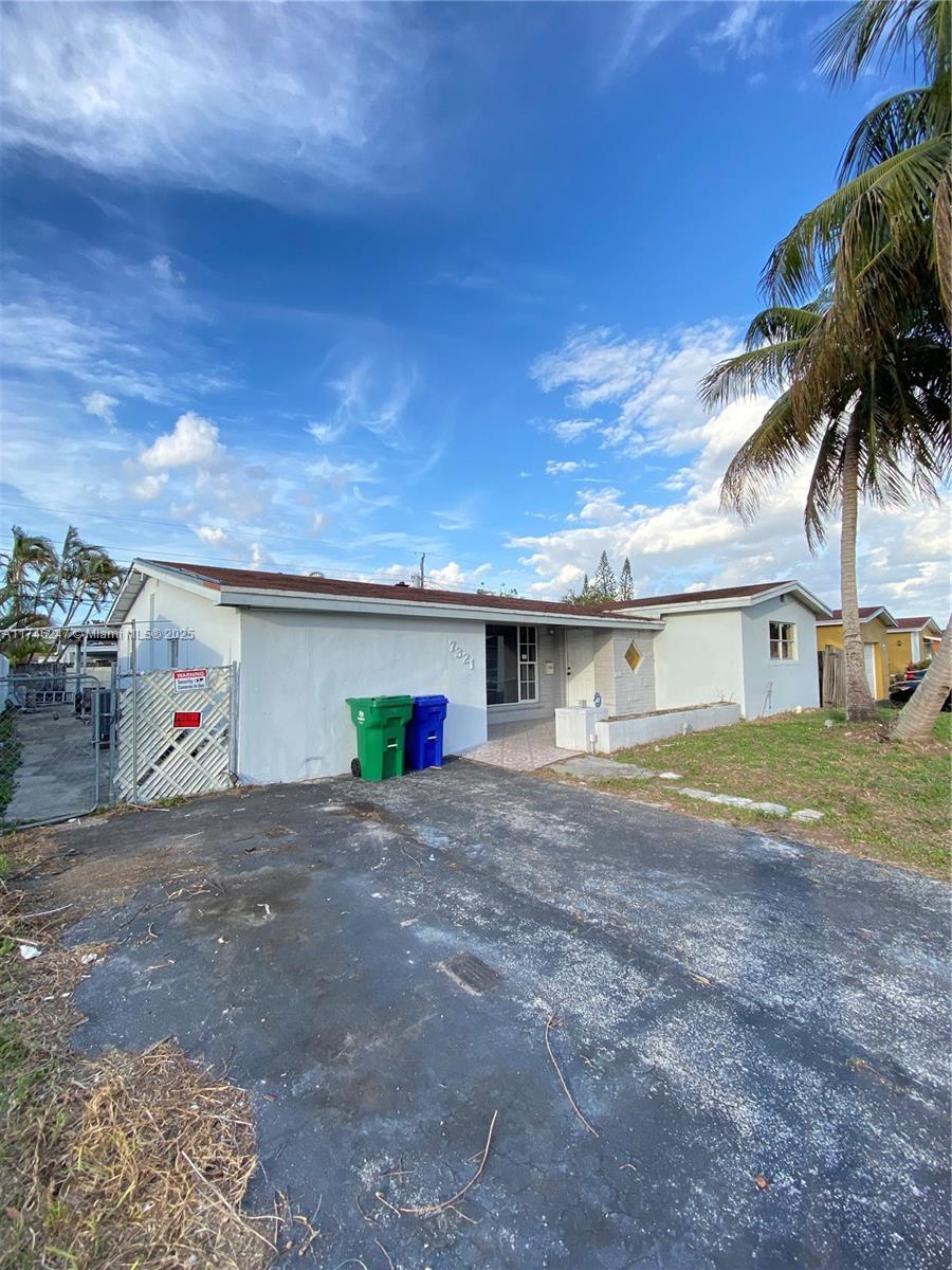 Great opportunity for investors! Located in a high-demand area with no HOA, this 3-bedroom, 2-bathroom property features a converted garage, offering the potential for an additional bedroom or separate rental unit. It also boasts a large pool and walkable side passages on both sides, allowing for the addition of gates to create independent entry and exit points. Inside, it offers a spacious living and dining area, and the kitchen can be converted into an open-concept design, perfect for modernization. The property requires a roof replacement and interior renovations, but has incredible potential. Being sold AS-IS, making it ideal for investors looking to remodel and maximize returns. Don't miss out on this great investment opportunity!