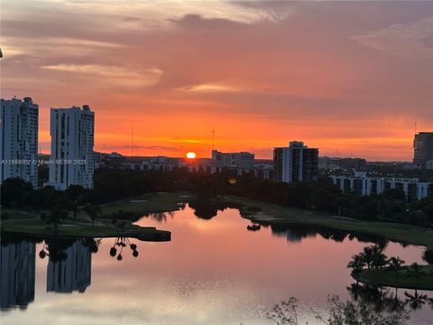 Photo of 20185 E Country Club Dr #1409, Aventura, FL 33180 (MLS # A11888007)