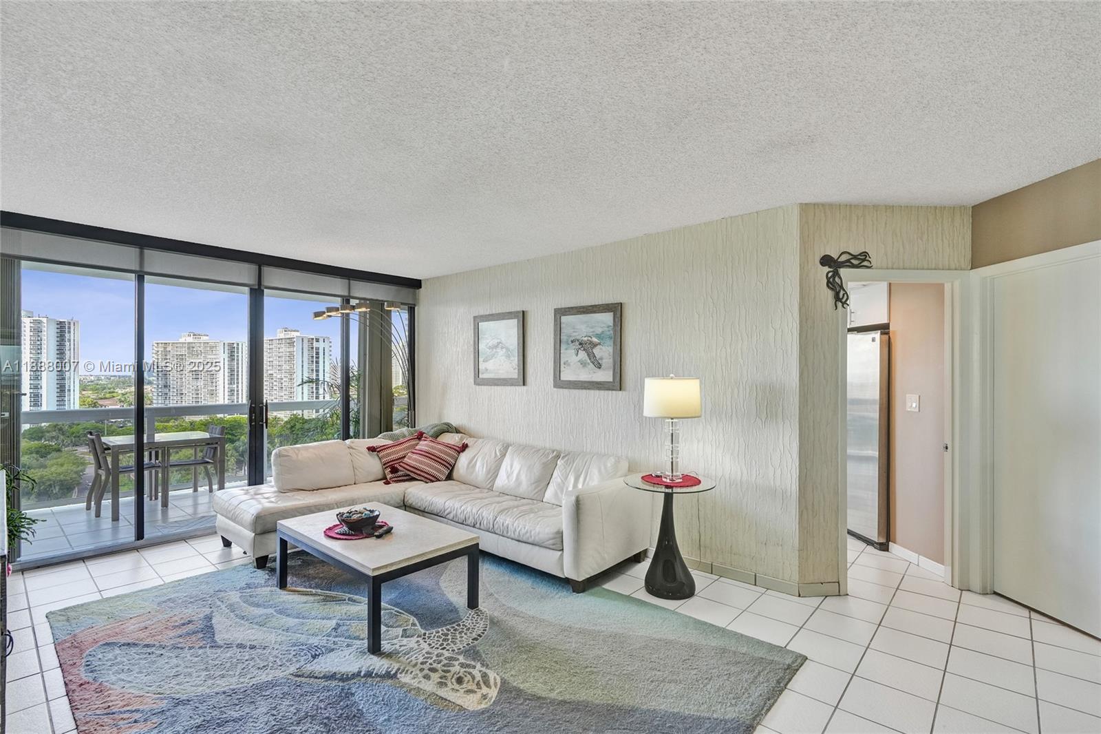 THE LANDMARK CONDO - Residential