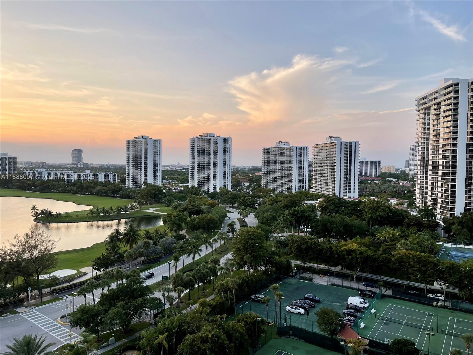 THE LANDMARK CONDO - Residential