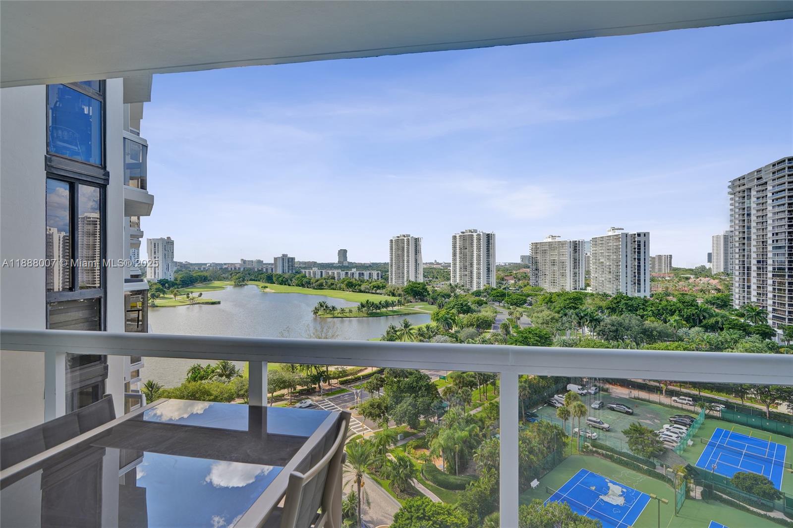 THE LANDMARK CONDO - Residential