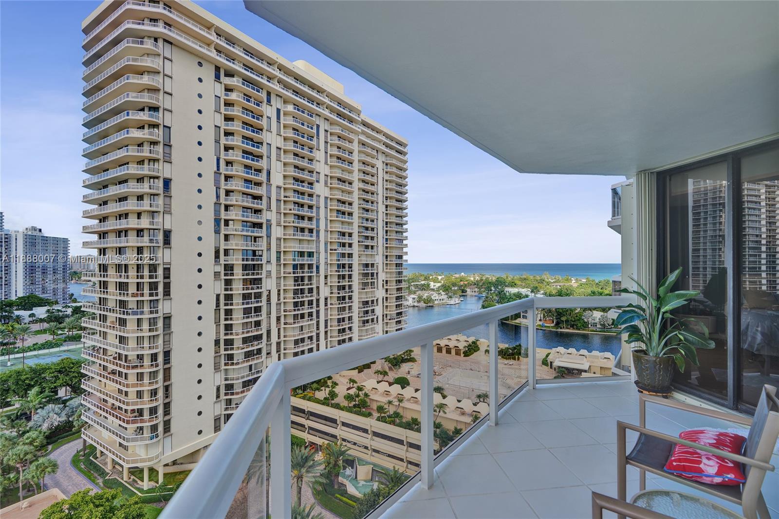 THE LANDMARK CONDO - Residential