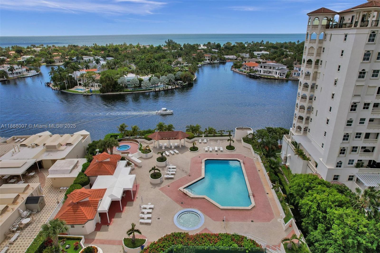 THE LANDMARK CONDO - Residential