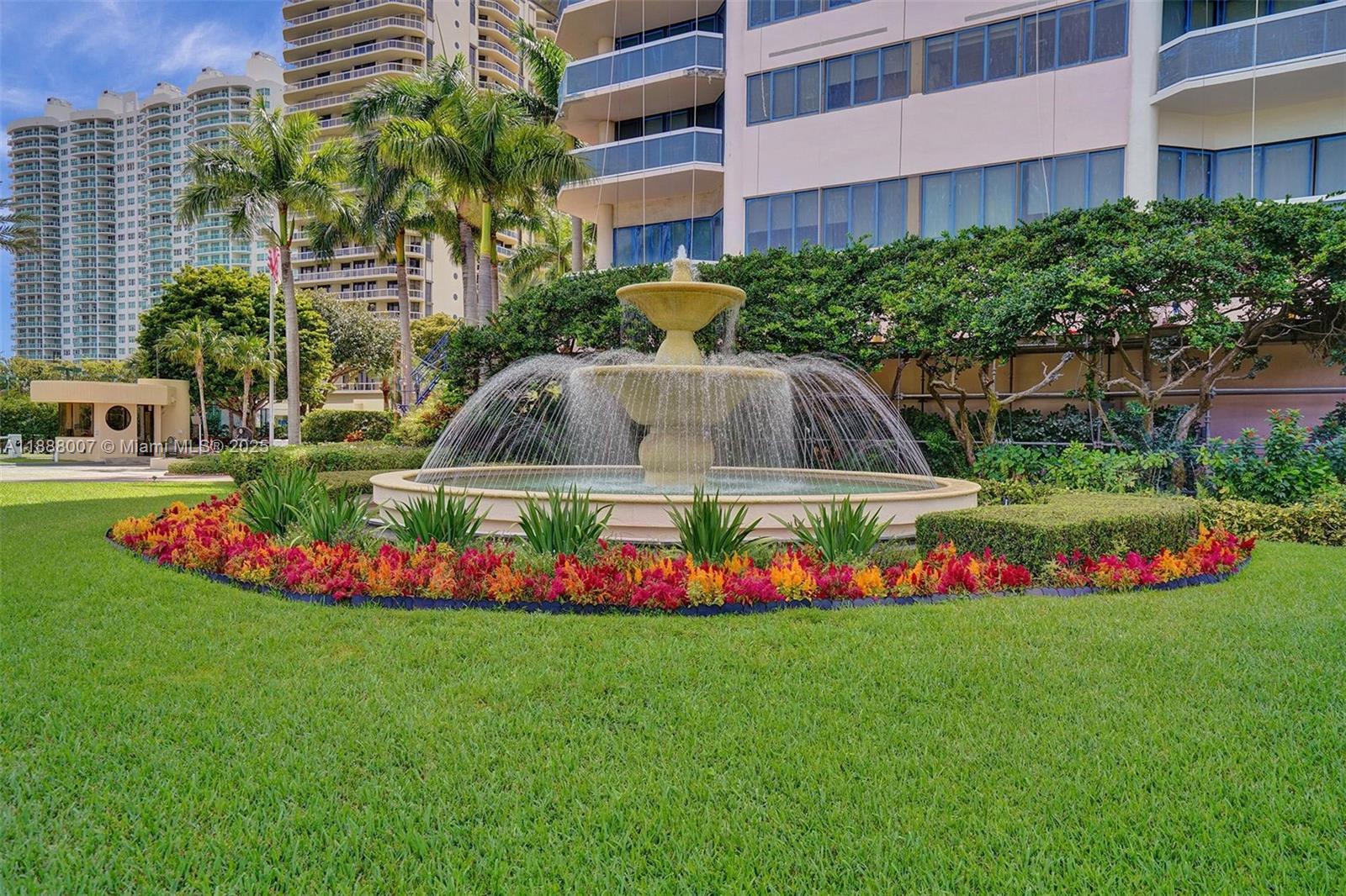 THE LANDMARK CONDO - Residential