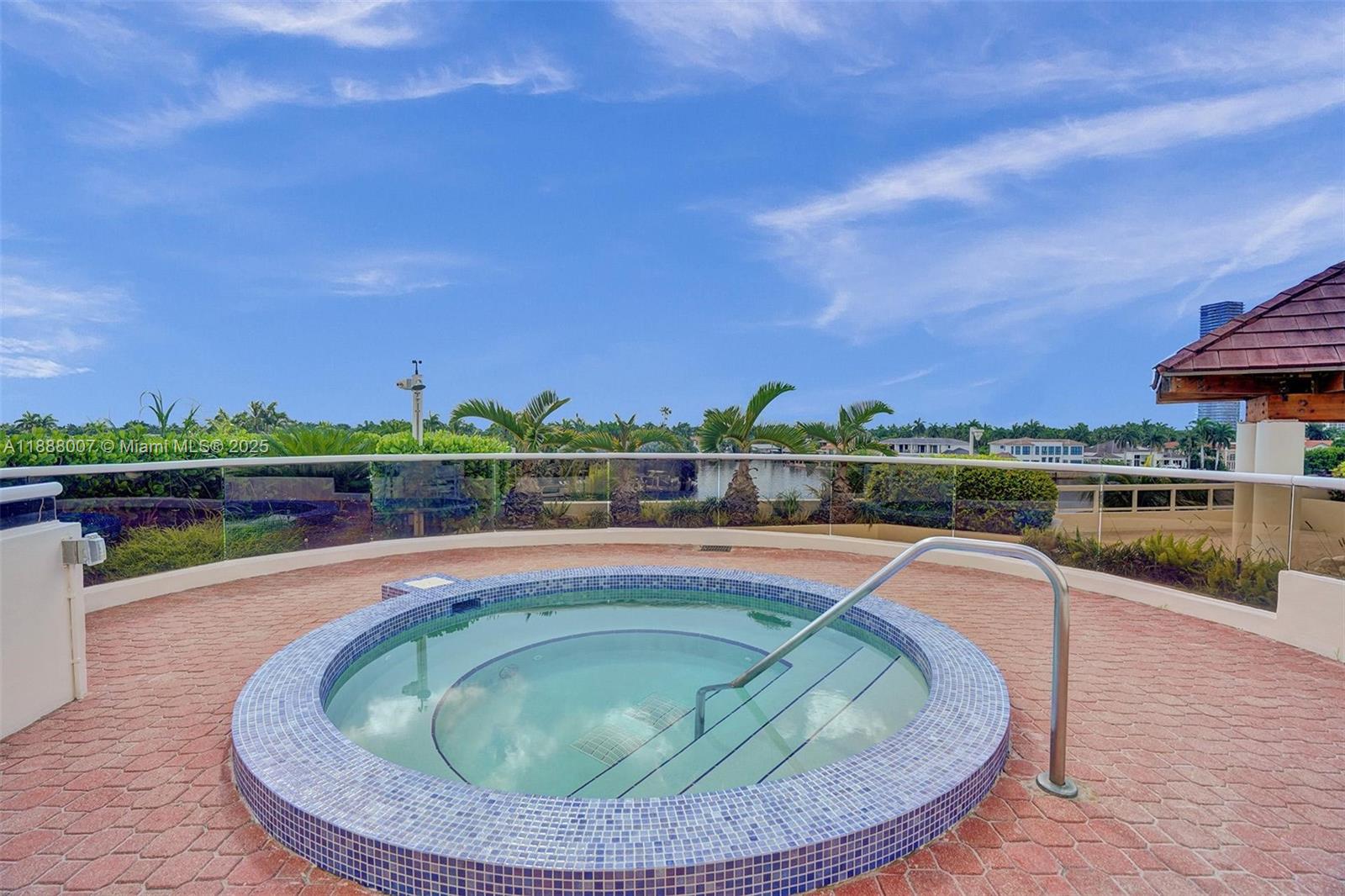 THE LANDMARK CONDO - Residential