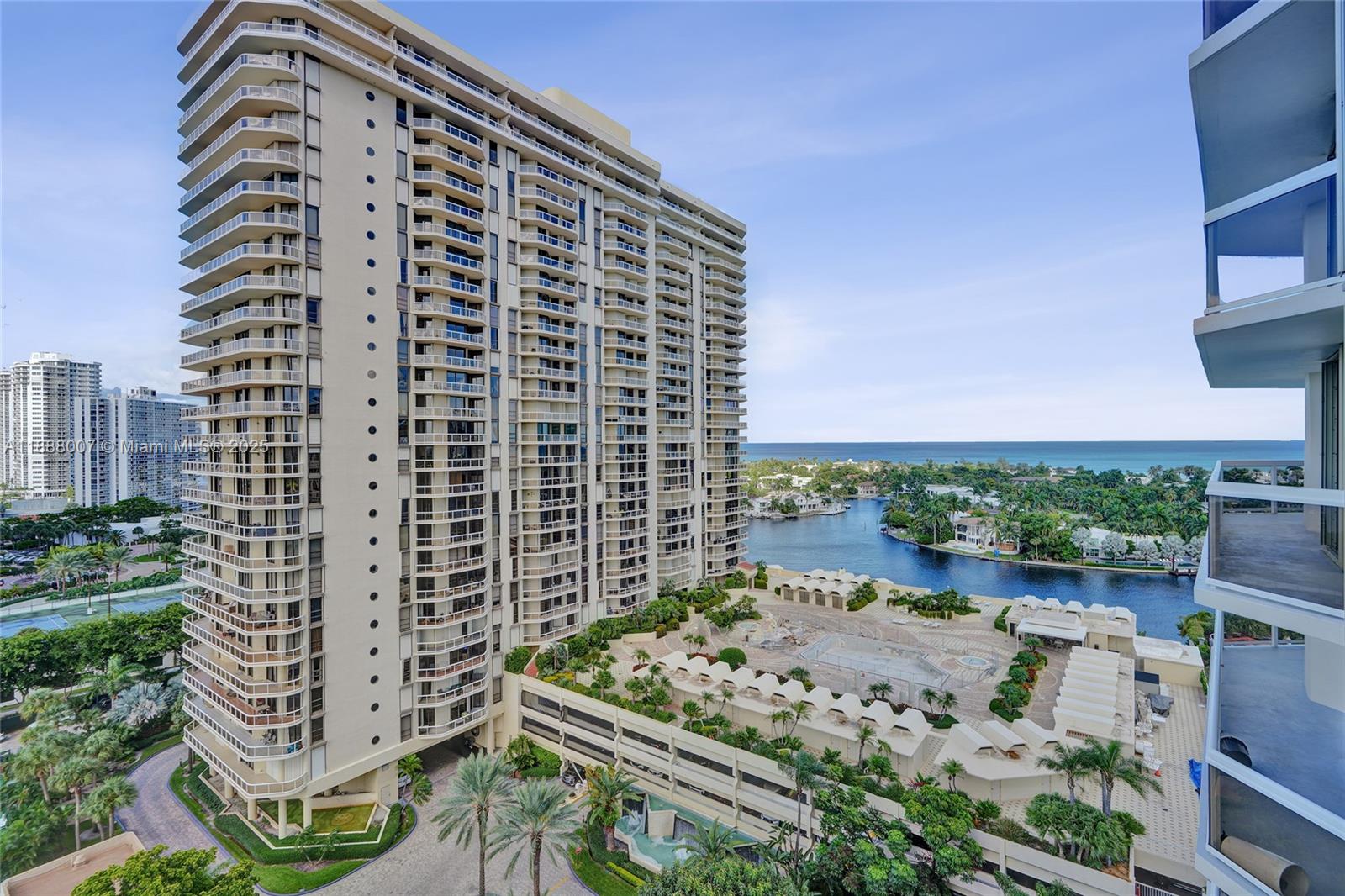 THE LANDMARK CONDO - Residential