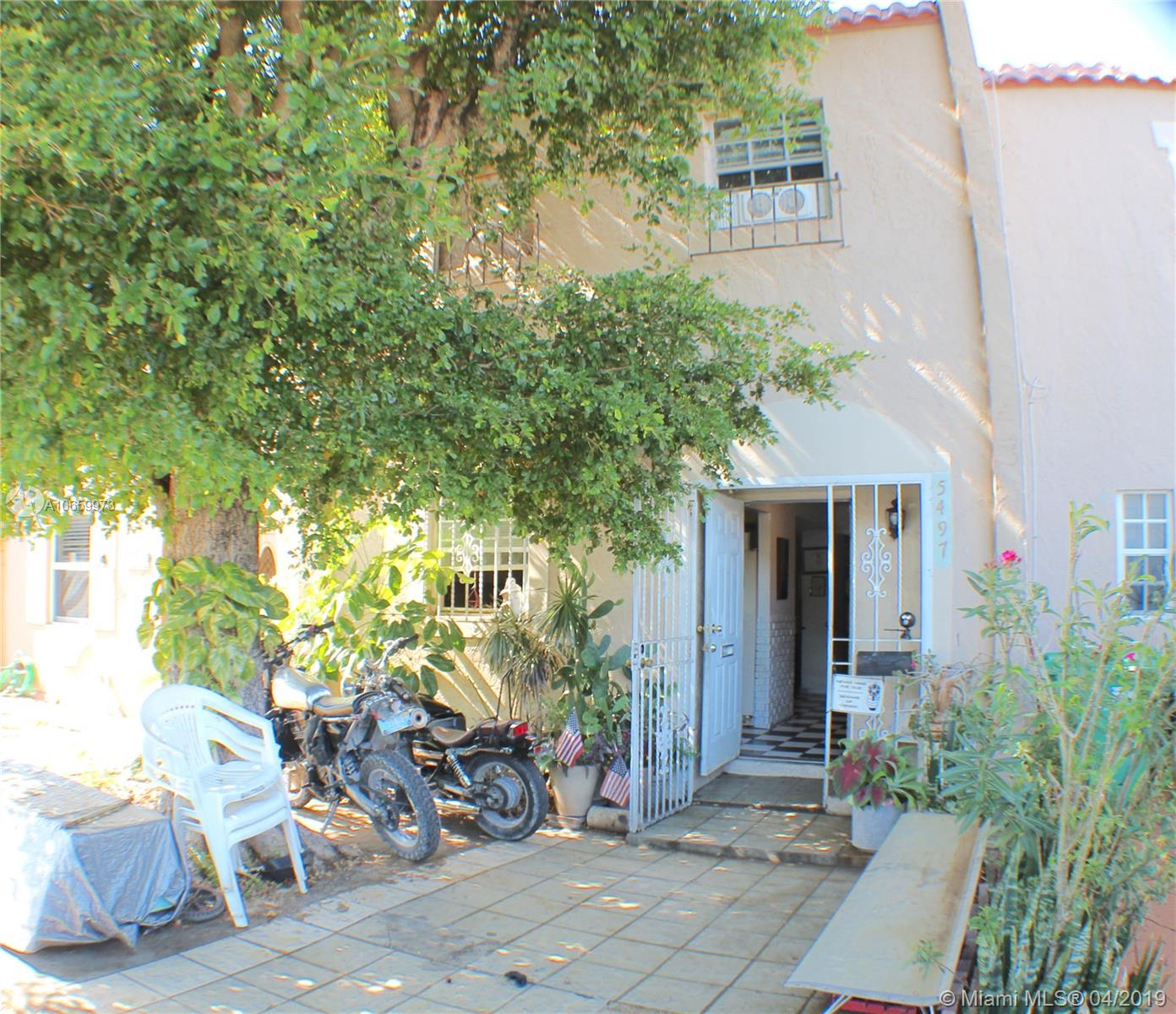 **Calling all Investors** Reduced to sell fast. Excellent property centrally located and close to shopping centers, Palmetto Expressway, Turnpike, restaurants and more. This townhome features two spacious master bedrooms with walk in closet. Buy this beautiful piece property and make it your own!!!!!