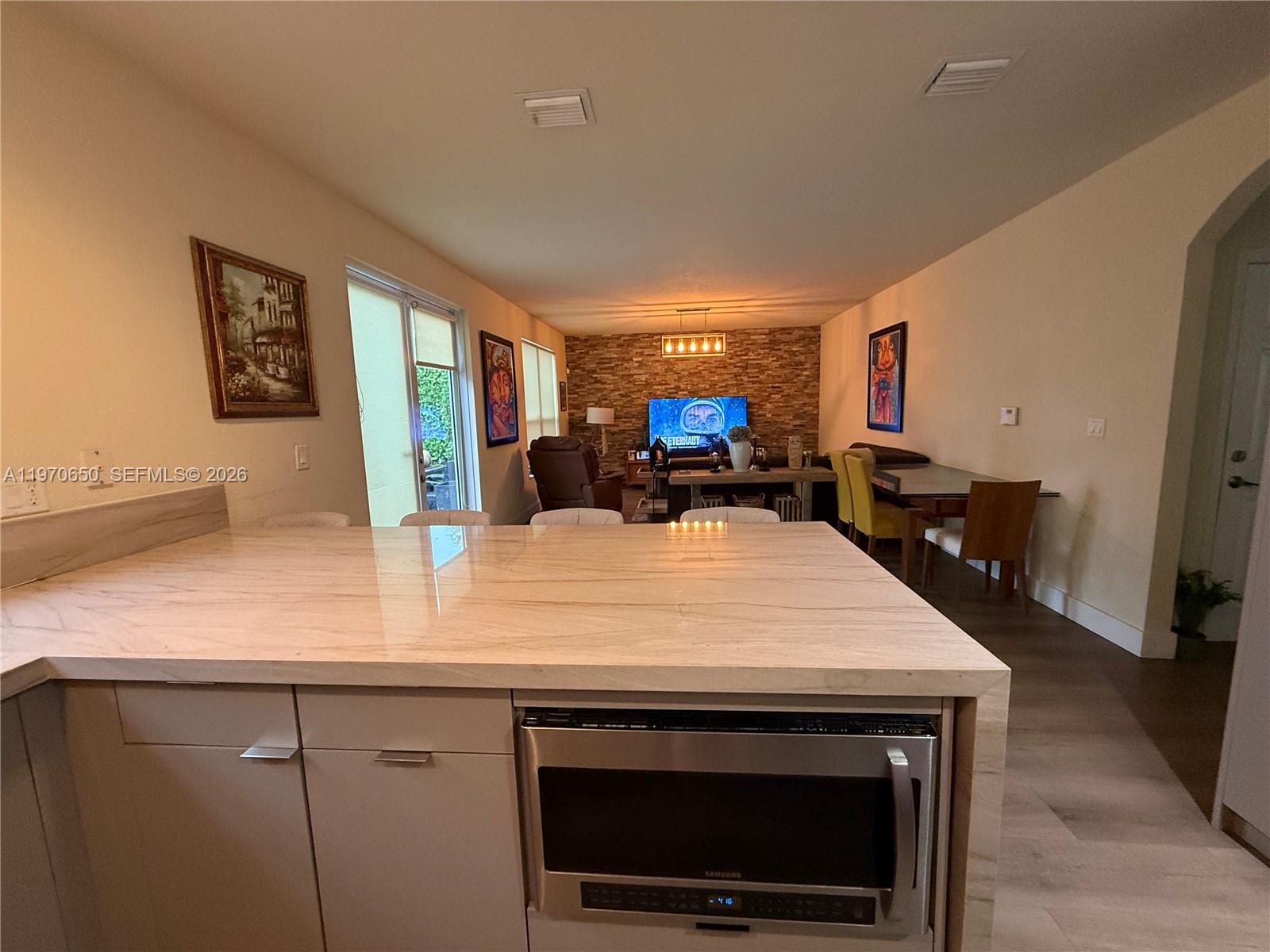 KENDALL COMMONS RESIDENTI - Residential