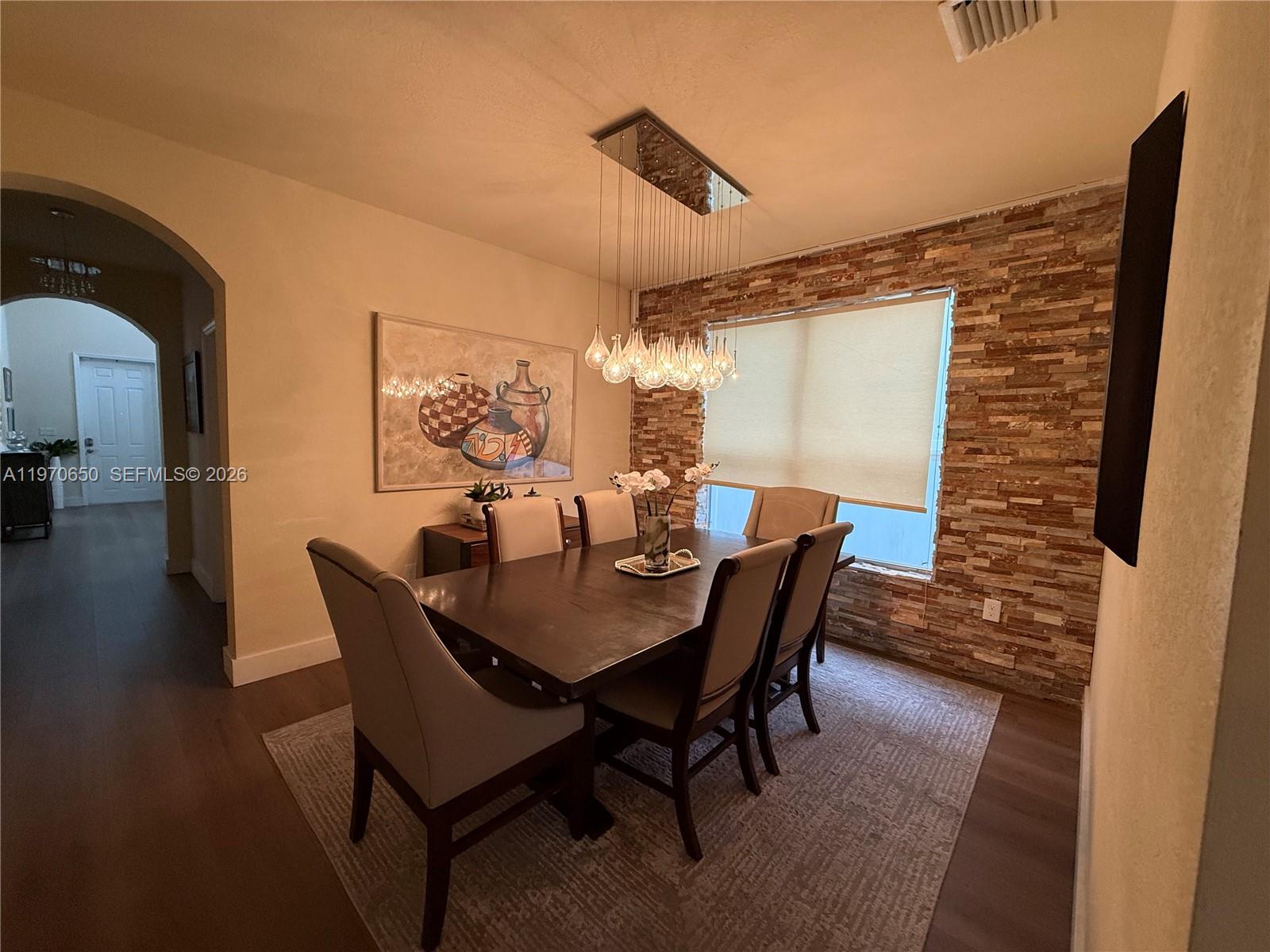 KENDALL COMMONS RESIDENTI - Residential