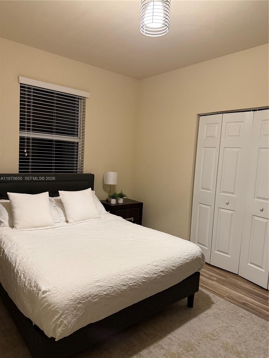 KENDALL COMMONS RESIDENTI - Residential