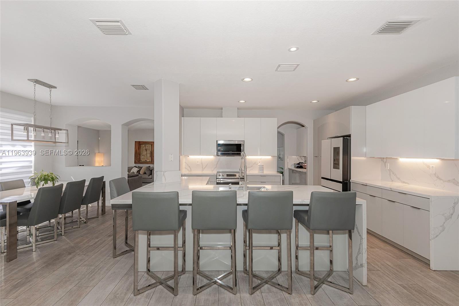 GRAND LAKES PHASE II - Residential