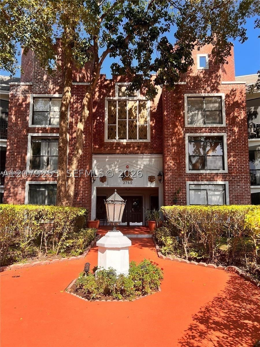 Photo of 3760 Inverrary Dr #2R, Lauderhill, FL 33319 (MLS # A12079253)