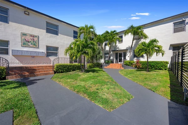 575 NE 82ND ST APT 6, MIAMI, FL 33138 - Image 42149c12ece54f80d42d5fa5b68a50f3/313520083