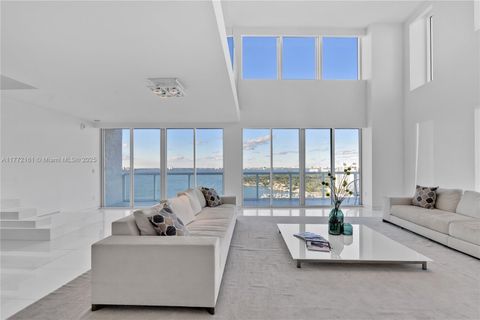 10 Venetian Way PH4 Miami Beach FL 33139