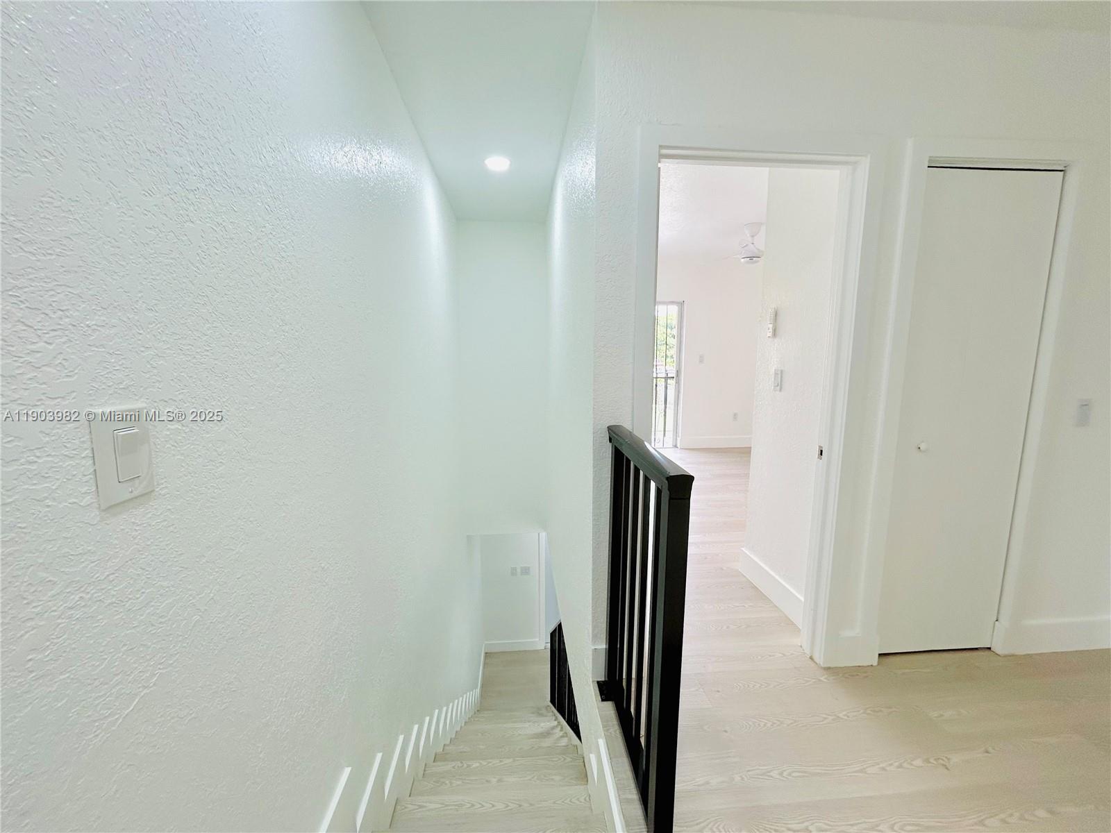 WESTSIDE CONDO - Residential