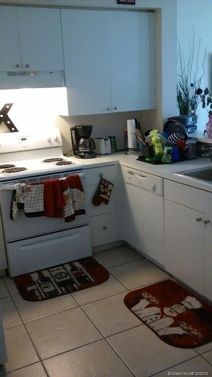 Paradise Pointe Condo - Residential Lease