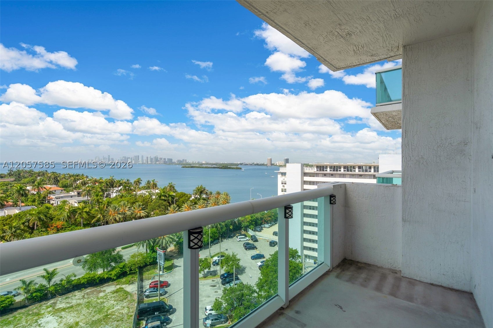 7900 Harbor Island Dr 1126