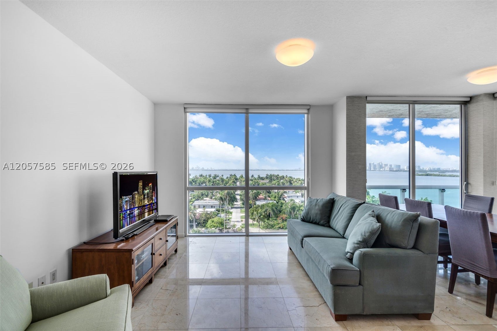 7900 Harbor Island Dr 1126