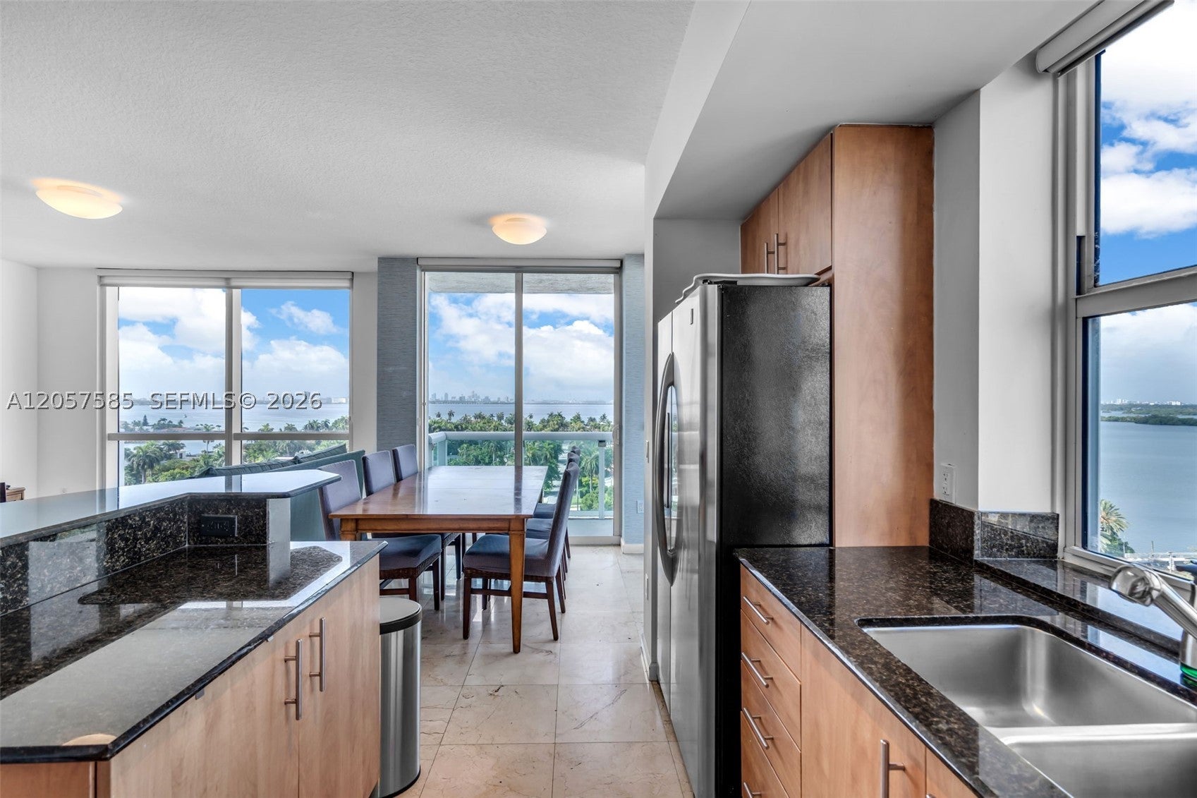 7900 Harbor Island Dr 1126