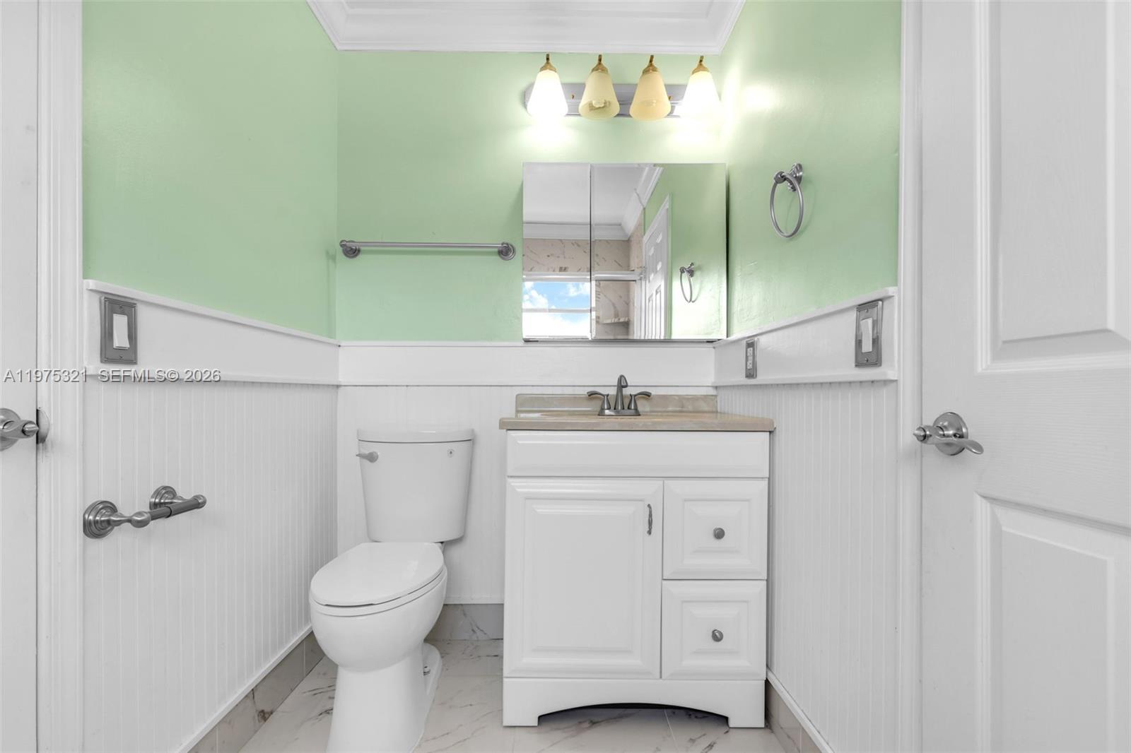 AMERITRAIL SECTION III - Residential Lease