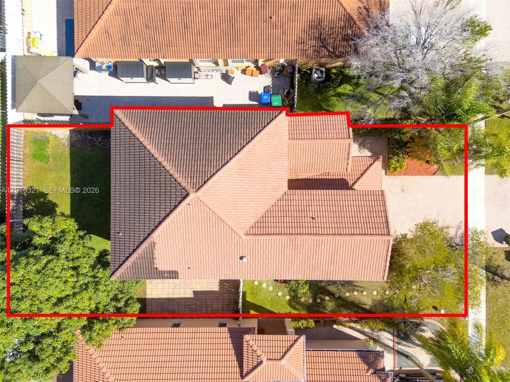 Photo of 19249 NW 13th St #1, Pembroke Pines, FL 33029 (MLS # A11975321)