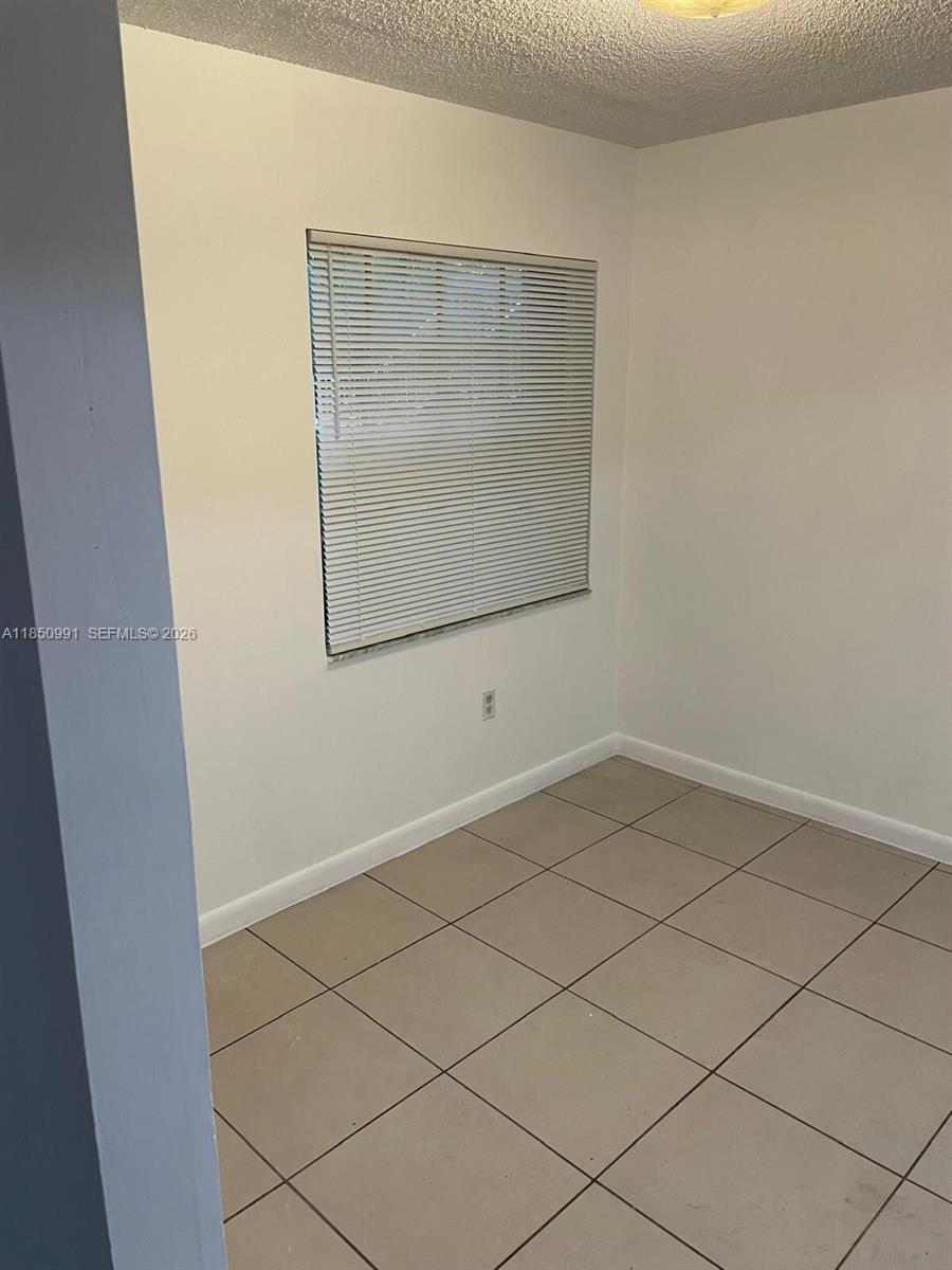 478 NE 210th Cir Ter 103-12