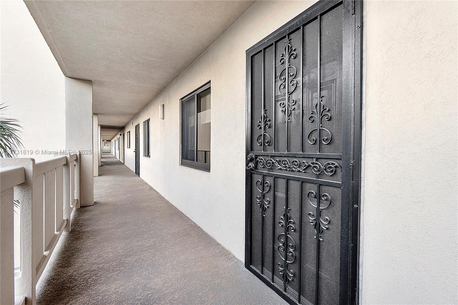 CYPRESS BEND CONDOMINIUM - Residential