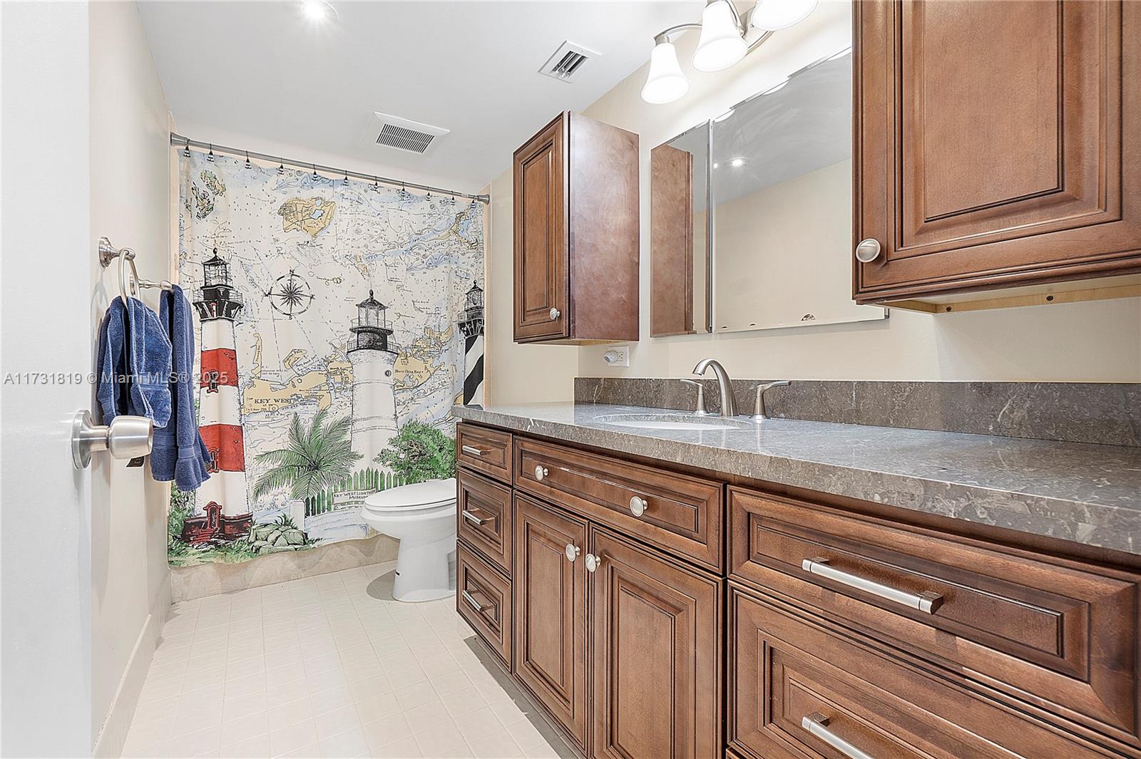 CYPRESS BEND CONDOMINIUM - Residential
