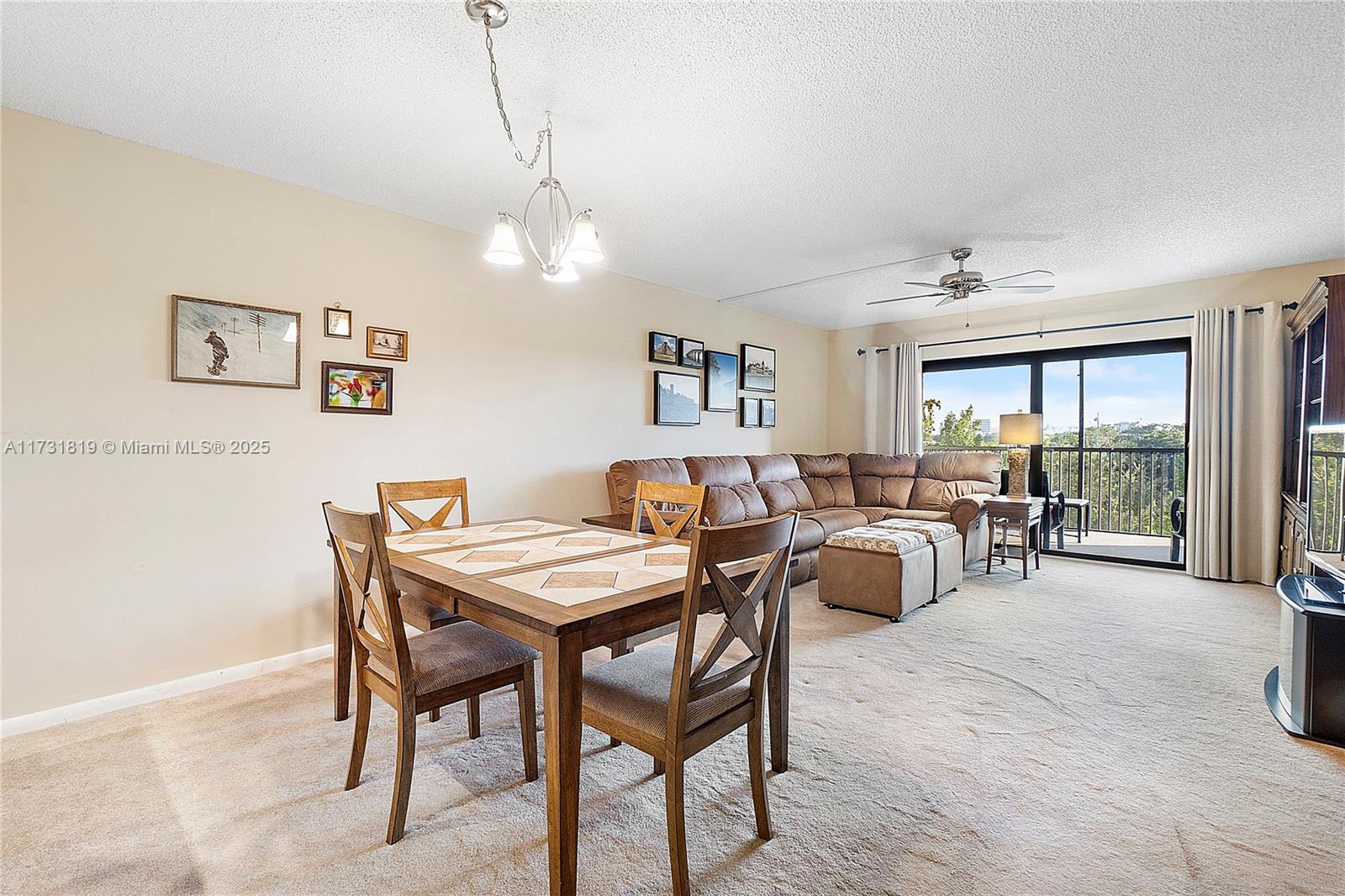 2200 S Cypress Bend Dr 406