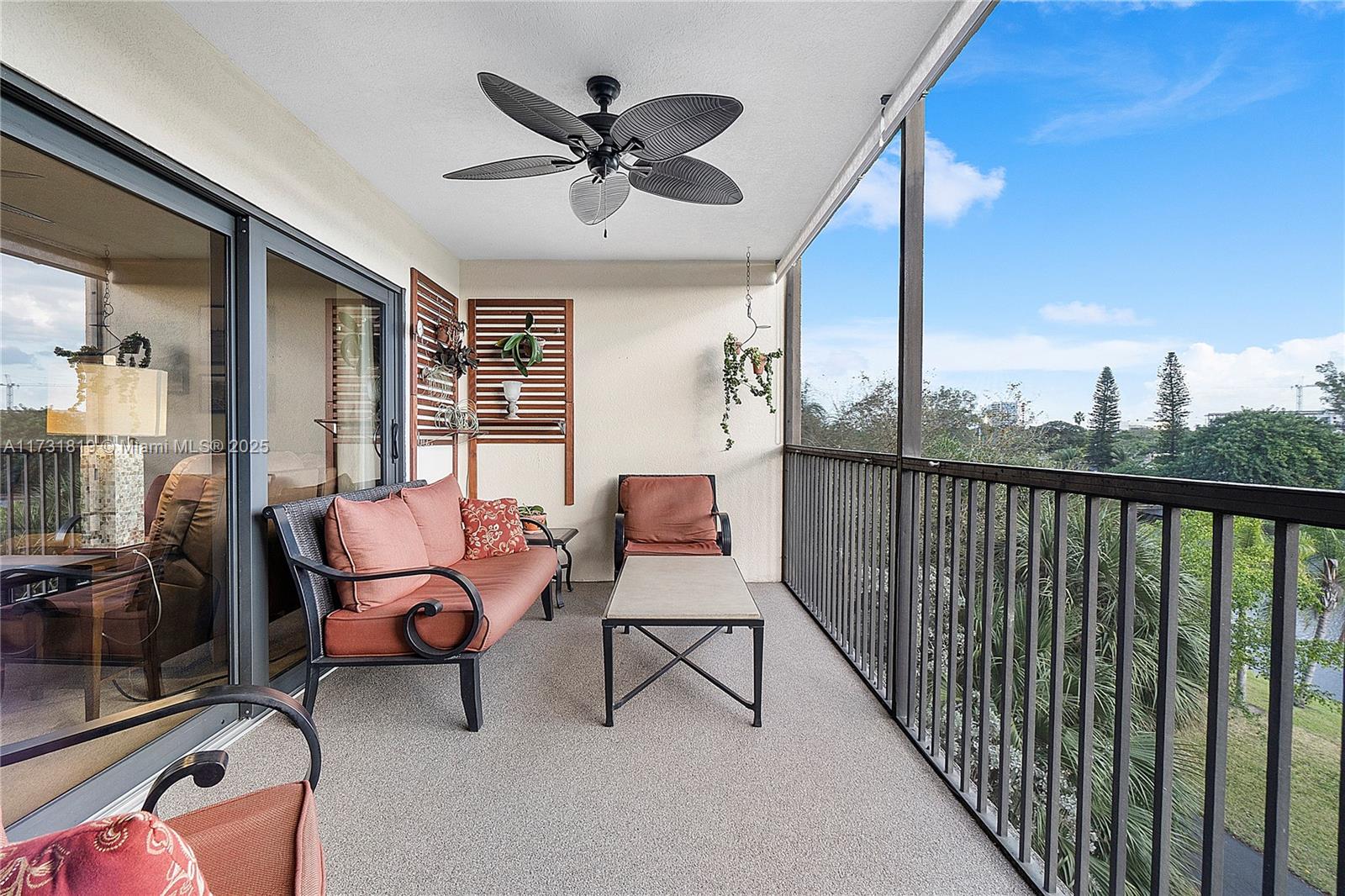 CYPRESS BEND CONDOMINIUM - Residential