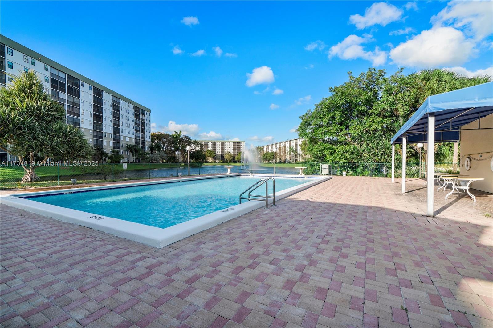 CYPRESS BEND CONDOMINIUM - Residential
