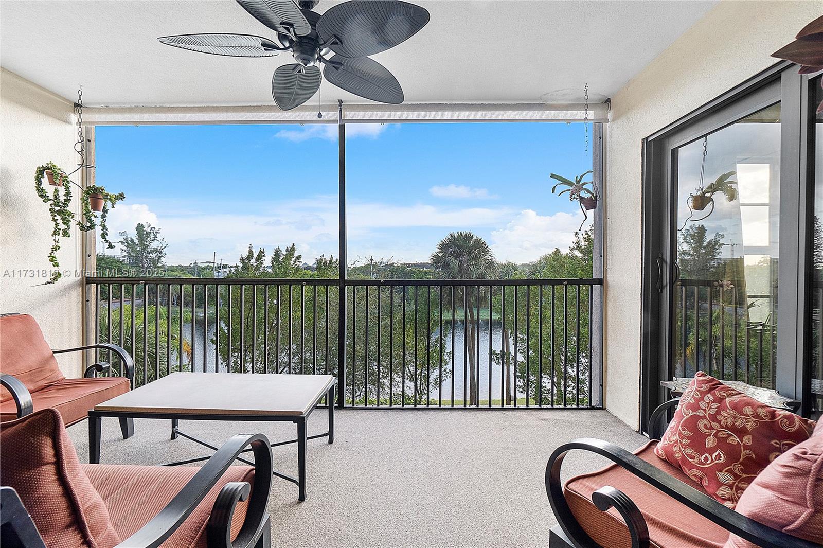 CYPRESS BEND CONDOMINIUM - Residential