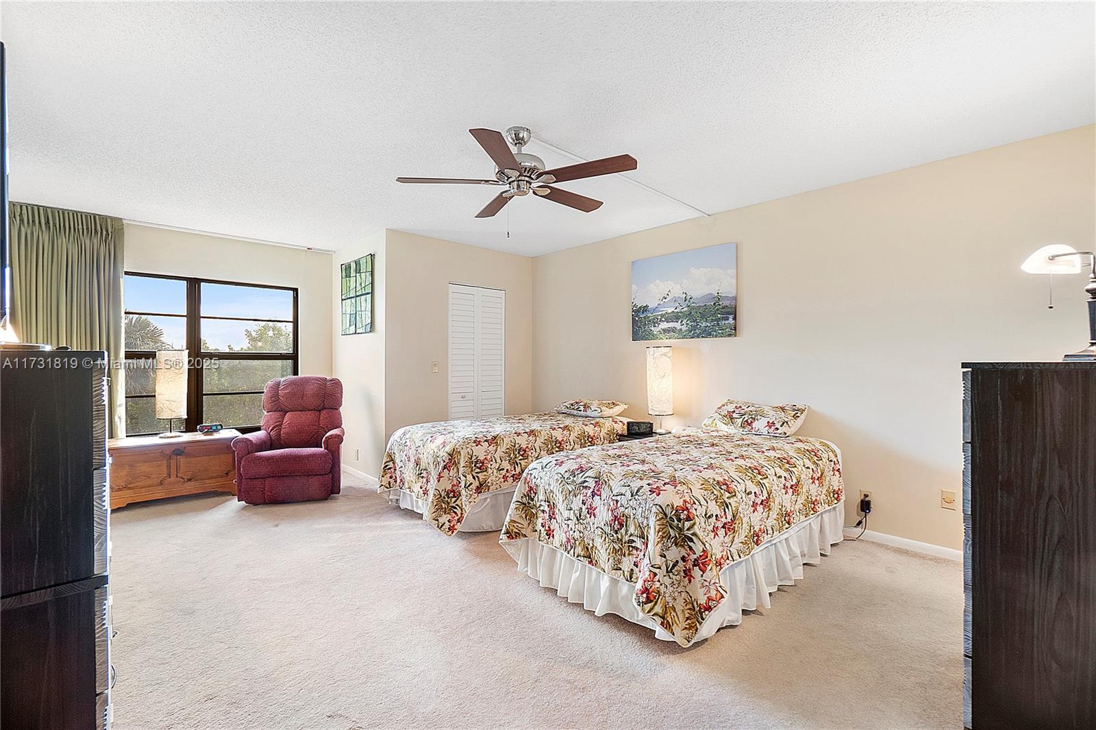 CYPRESS BEND CONDOMINIUM - Residential
