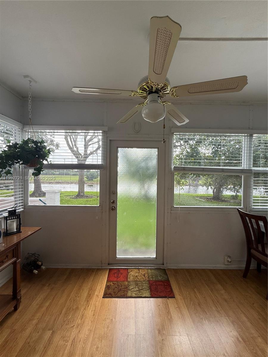 GARNET CONDO - Residential