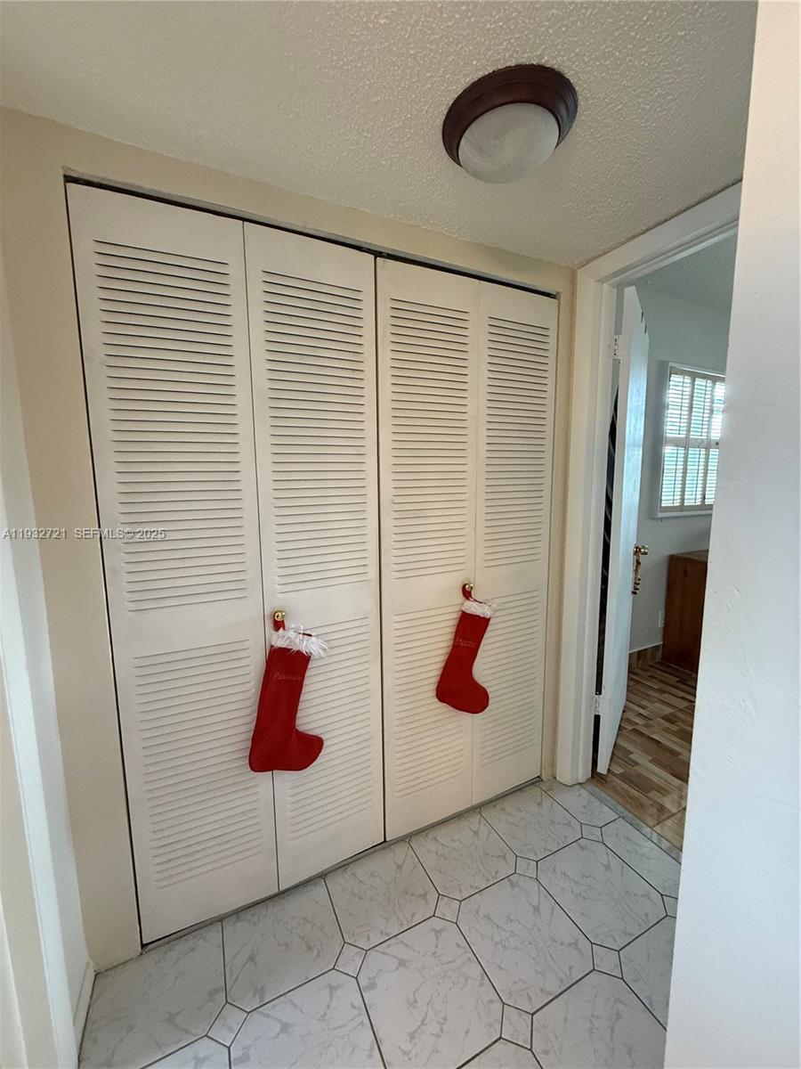 GARNET CONDO - Residential