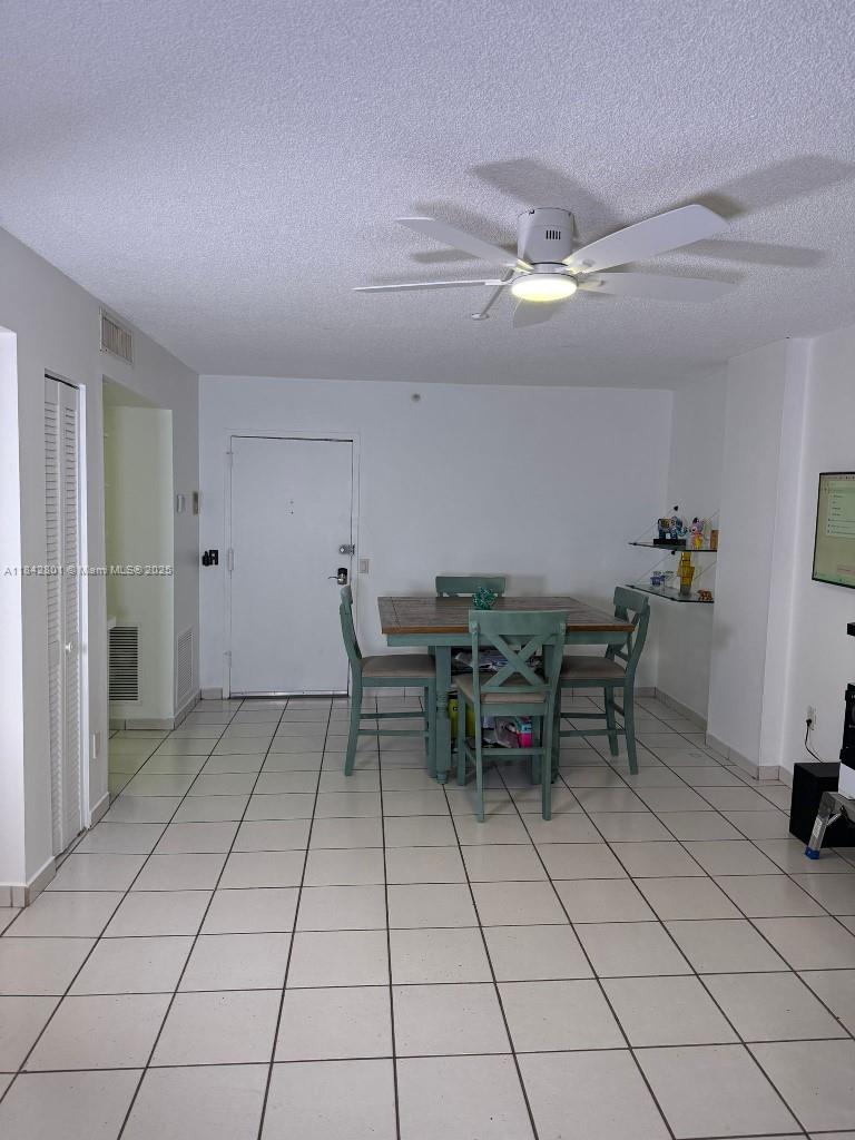 6969 Collins Ave 1105, Miami Beach, FL, 33141/$309,900 2 6969 Collins Ave 1105