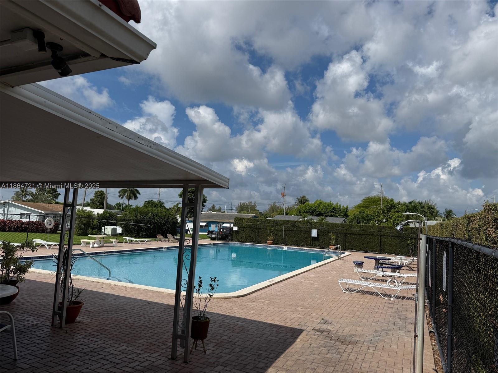 TAMARAC LAKES NORTH - Residential