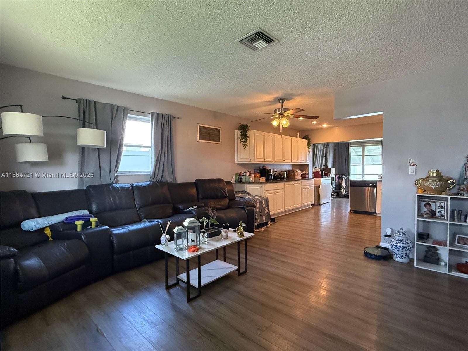 TAMARAC LAKES NORTH - Residential