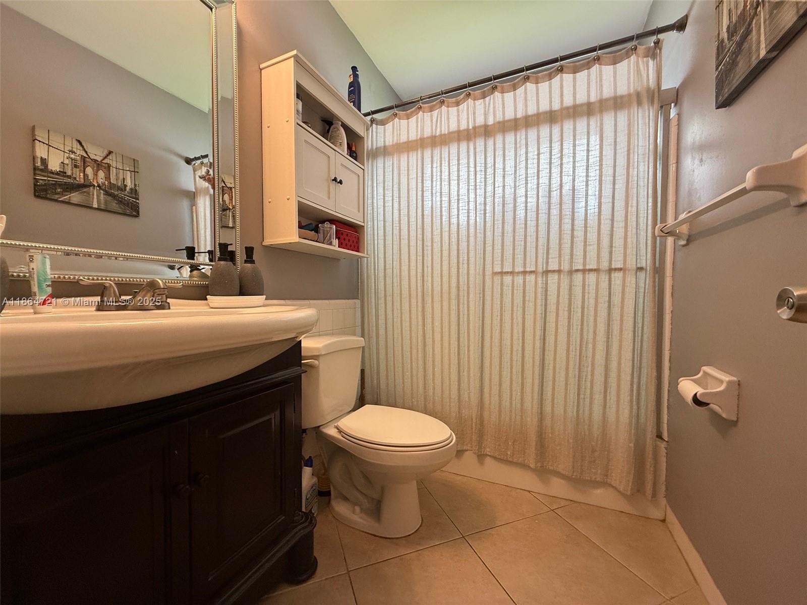 TAMARAC LAKES NORTH - Residential