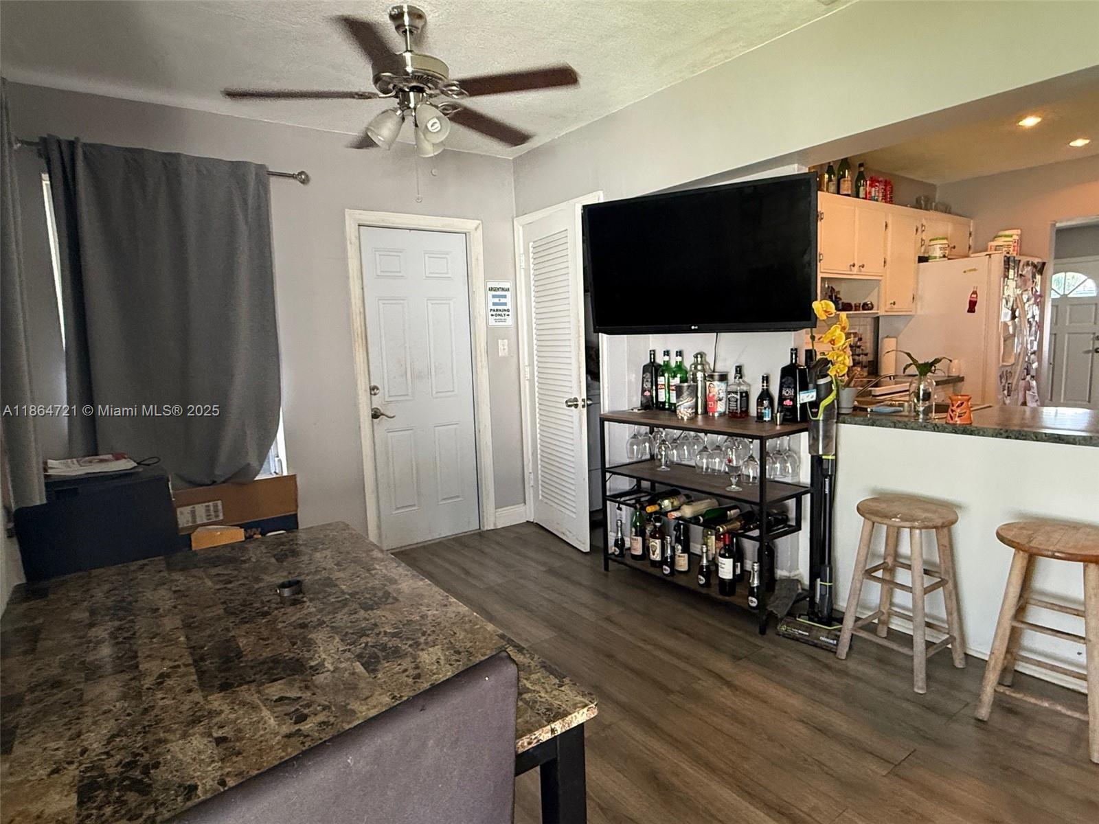 TAMARAC LAKES NORTH - Residential