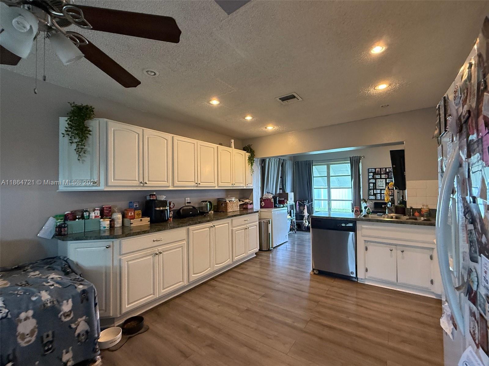 TAMARAC LAKES NORTH - Residential