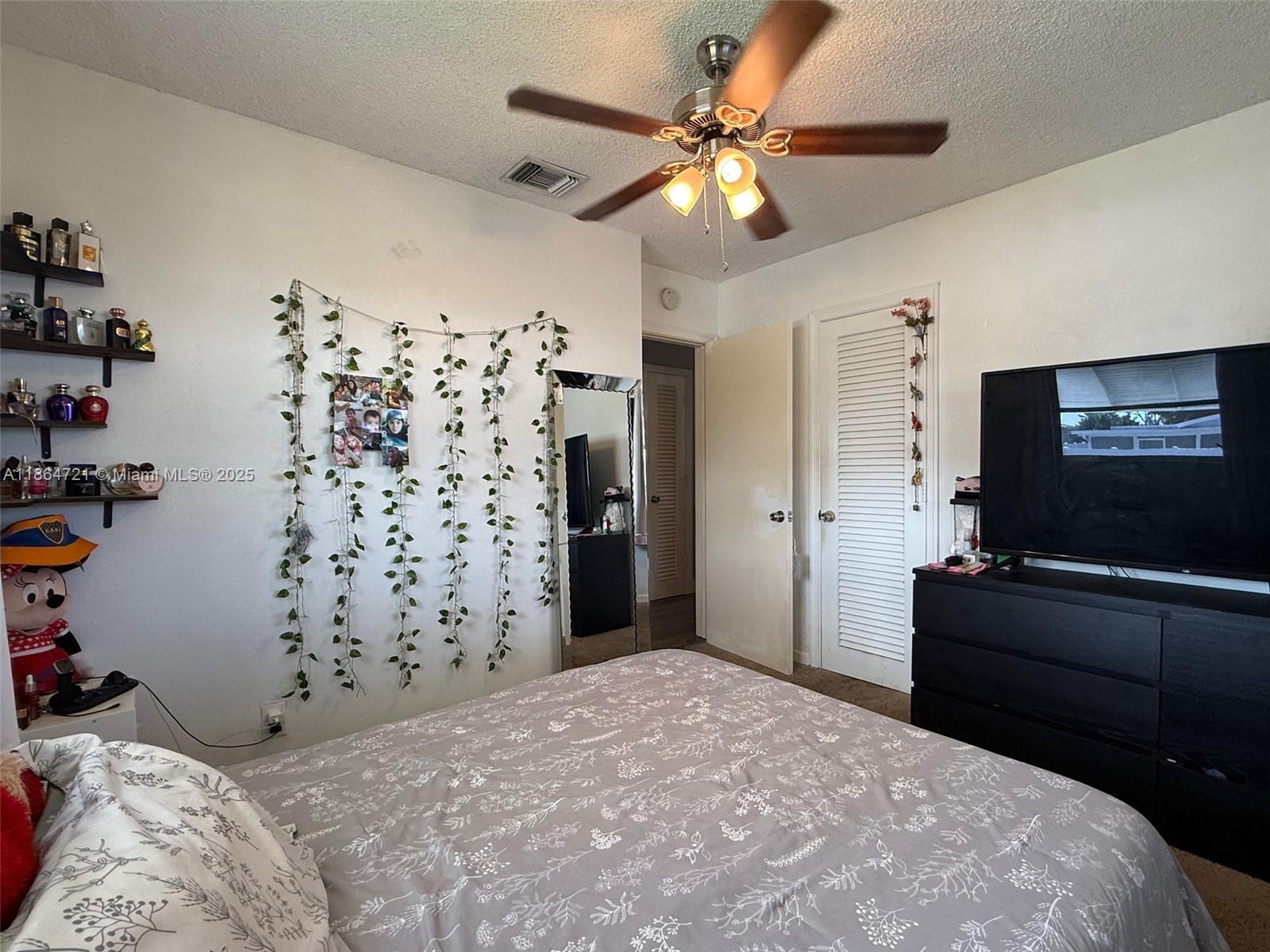 TAMARAC LAKES NORTH - Residential