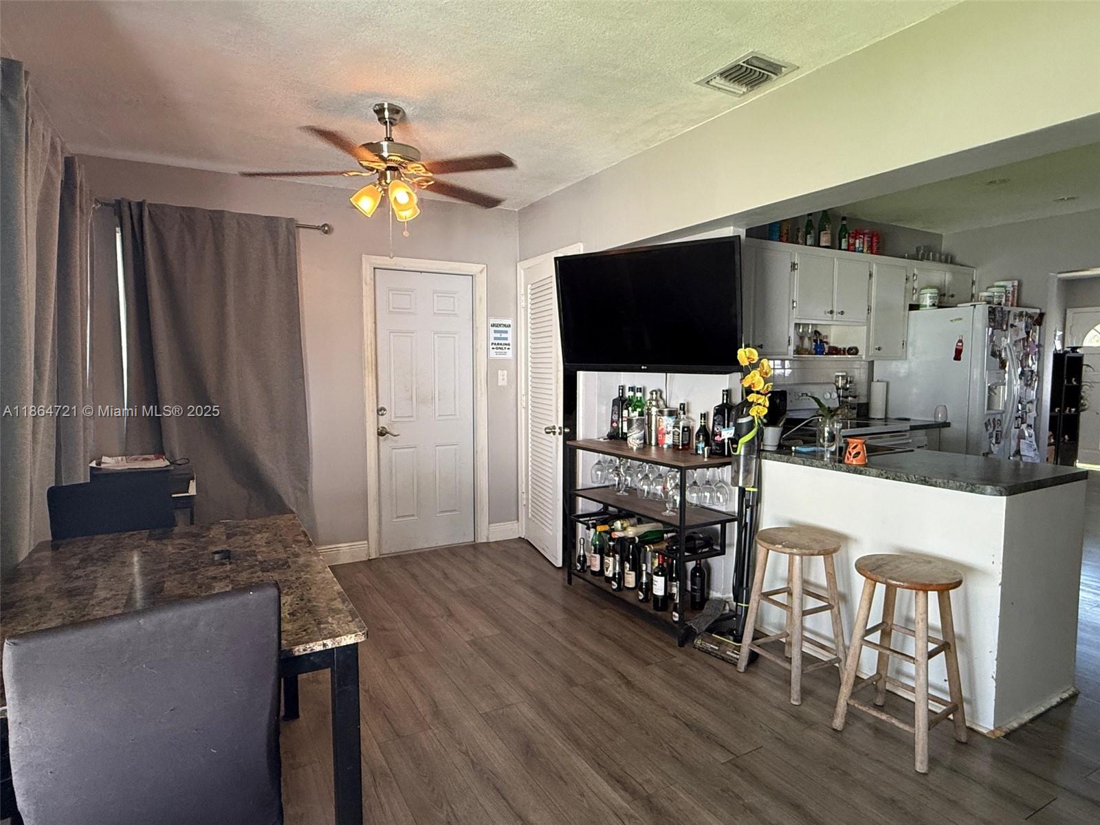 TAMARAC LAKES NORTH - Residential