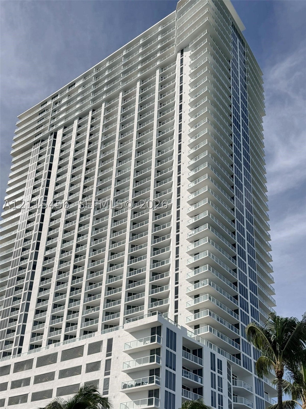 16699 Collins Ave