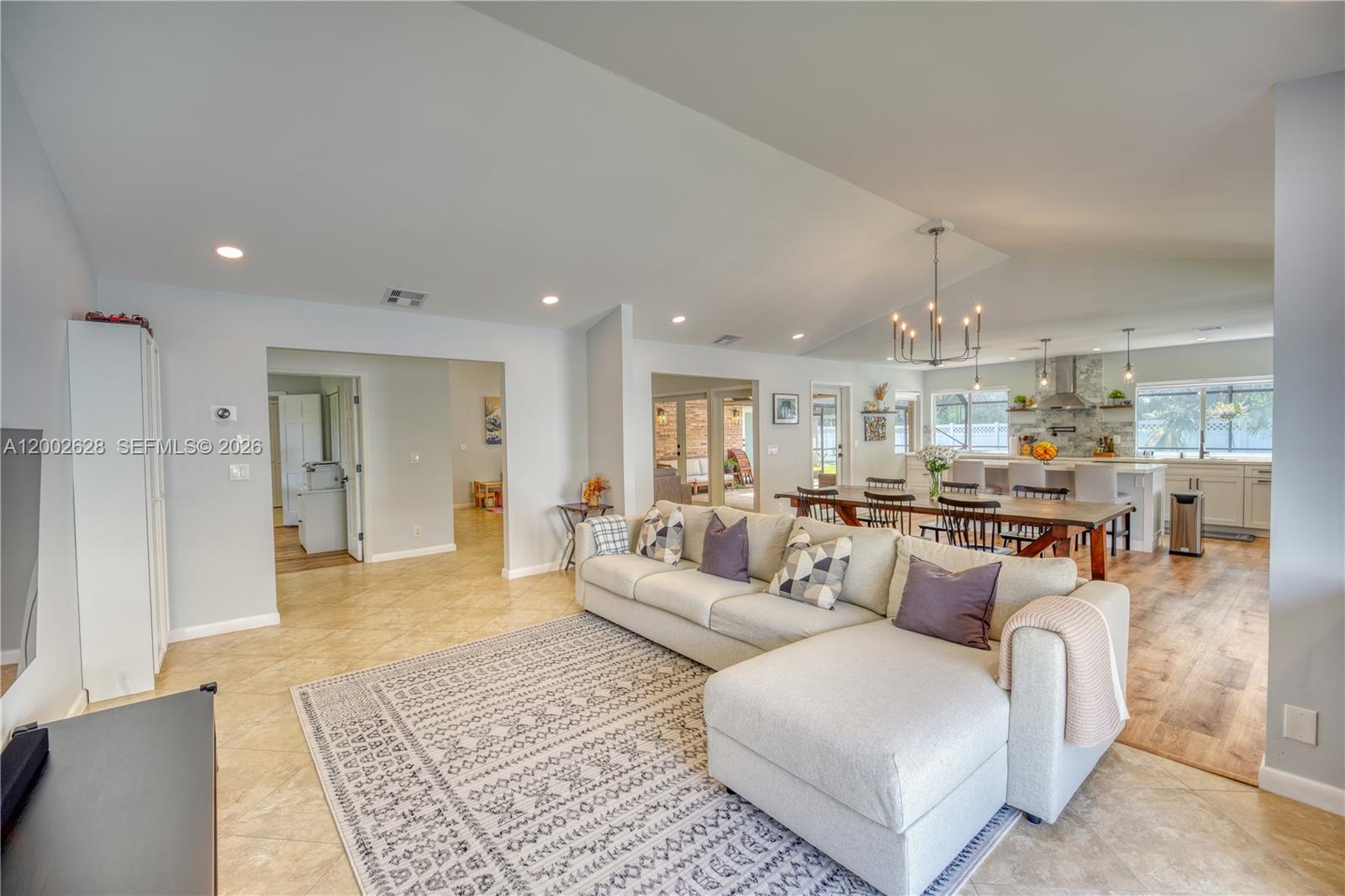 CYPRESS RUN - Residential