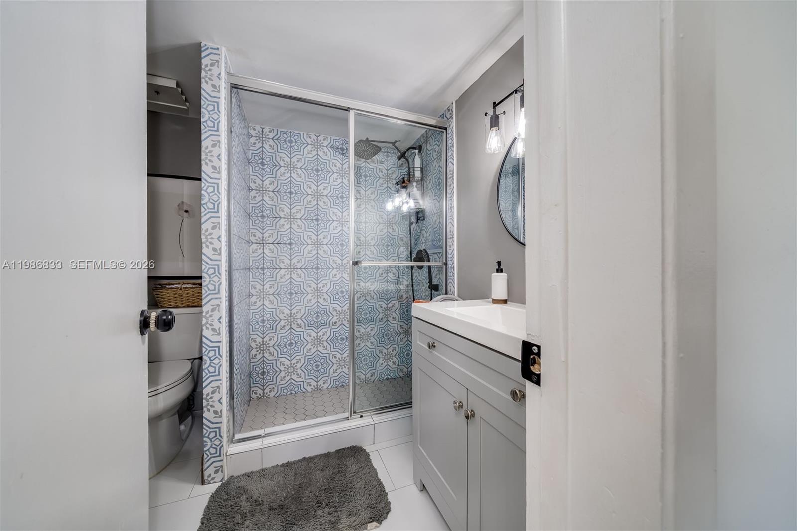 VILLAS UNIVERSITY SQUARE - Residential