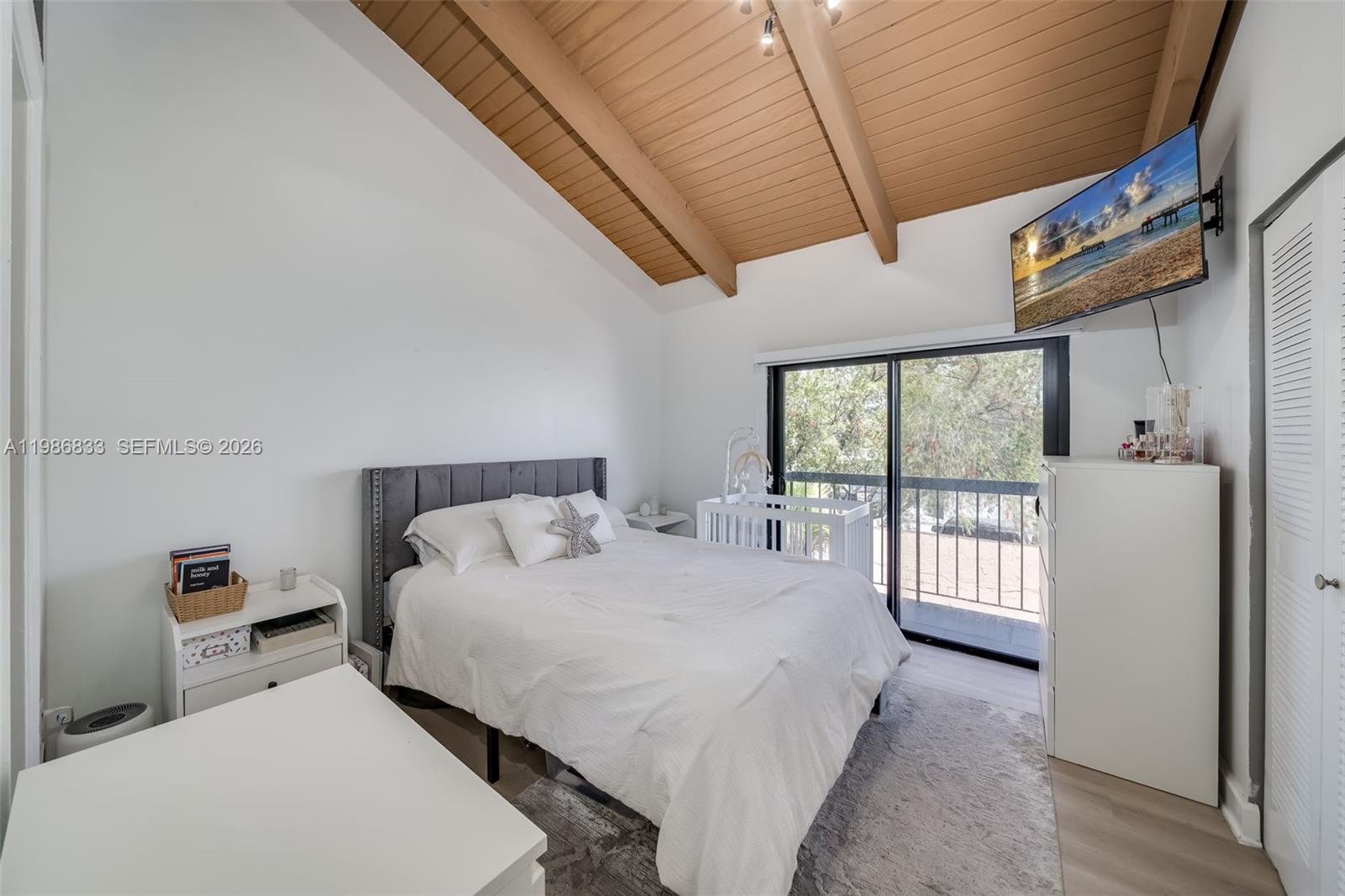 VILLAS UNIVERSITY SQUARE - Residential